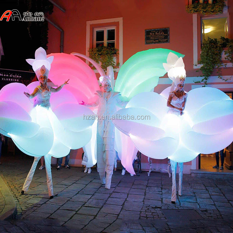 Fancy White Inflatable Flower  - Decor Lighting The Parade 评论和价格